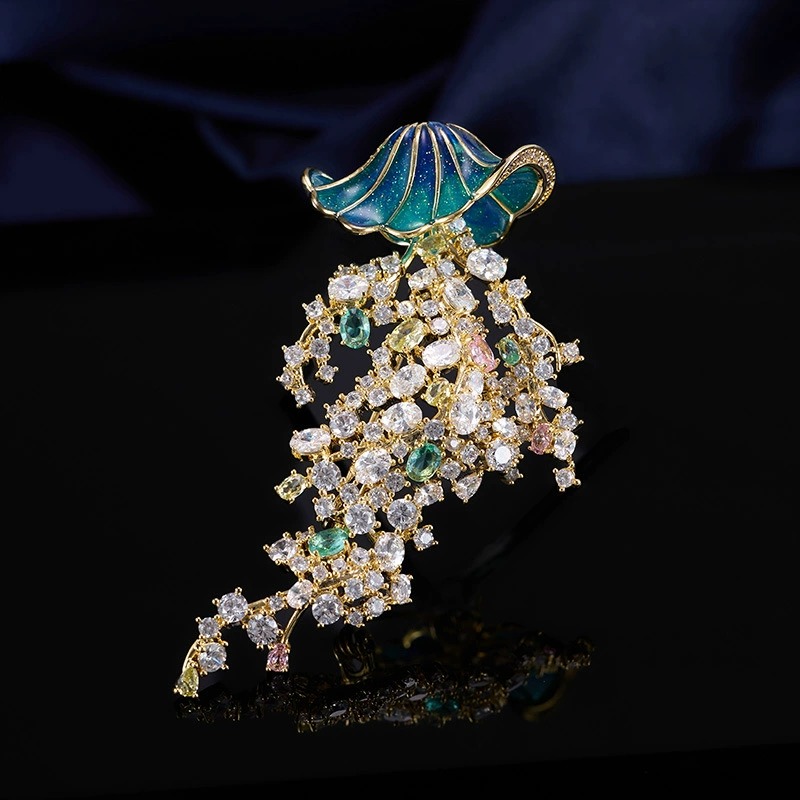 Marine life-encrusted zircon j - огляд і ціна Luxury Lifestyle Fashion